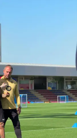 💙❤️⚽️ Raphinha & Hansi Flick en el entrenamiento de hoy#viscabarca🔴🔵 #fcbarcelona🔵🔴 #forçabarça #fcbarcelona🔵🔴 