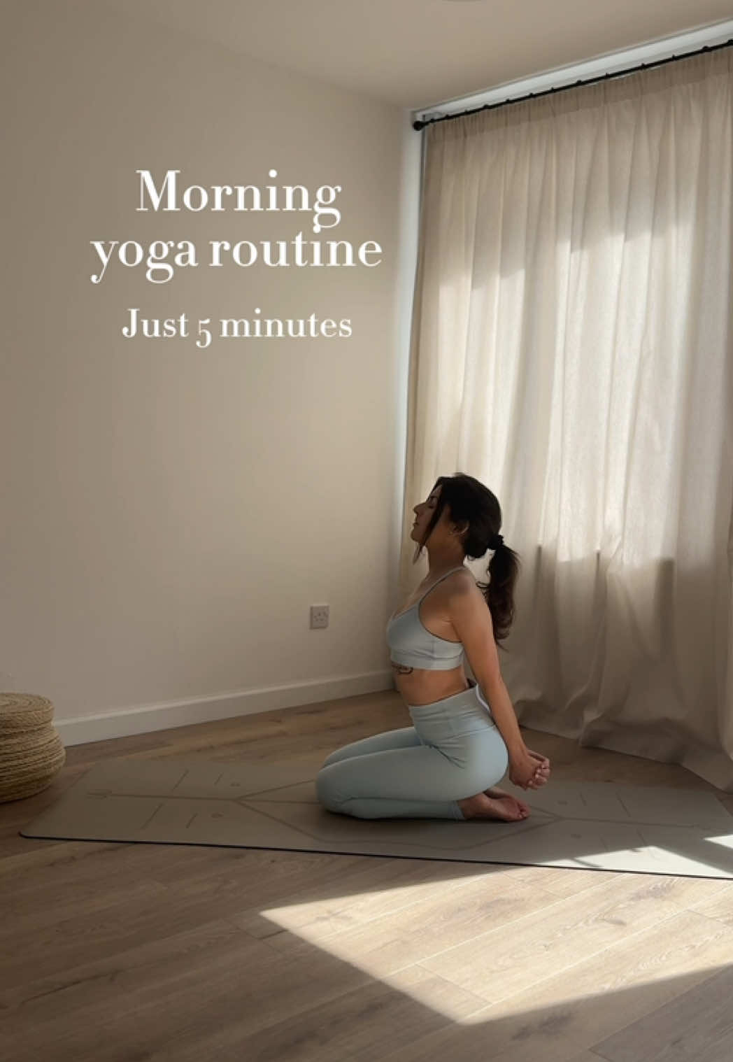 Full video on my YT Morning flow in just 5 minutes  #yoga #yogaathome #yogapractice #easyyoga#yogaforbeginners #yogaflow #morningroutine #morningyoga #morningstretches #wakeupandfeelamazing #Fitness #health #wellbeing 