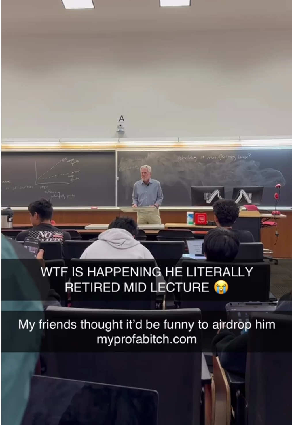 He’s actually tweaking out how tf is this real 🤣 #studygram #college #study #student #professor #studentlife 