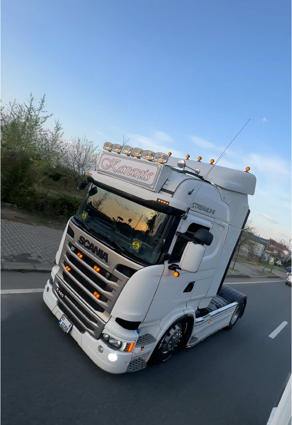 ERKEK İŞİ 💪💪#keşfetteyizzz #karanis #saykarnakliyat #keşfetedüş #keşetbeniöneçıkart #marka #aleminkralı👑 #vabis #gençkaptan #maşallah🧿 #440 #trabzon #r440streamline #jetçileralemi #