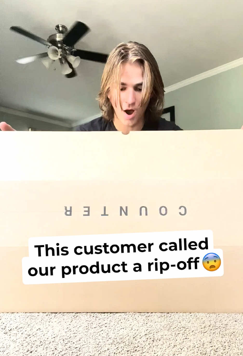 Be the brand they talk about at dinner. Our Counter turns heads, starts convos, and keeps you unforgettable. Because “seen once online” just isn’t enough. 👀 Visit smiirl.com to get started 🚀