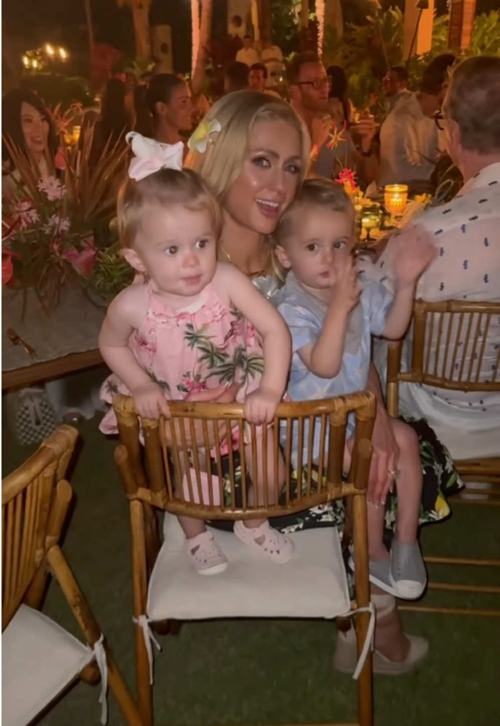 Me and my #Ohana 🥹🌺 We had such a fun time in Hawaii,  playing on the beach and in the waves with my #CutesieCrew was such a special, unforgettable experience. My heart is so full and I’m so excited for the lifetime of family fun thats ahead of us 🥰 #Aloha for now Kona! 🏝️💕