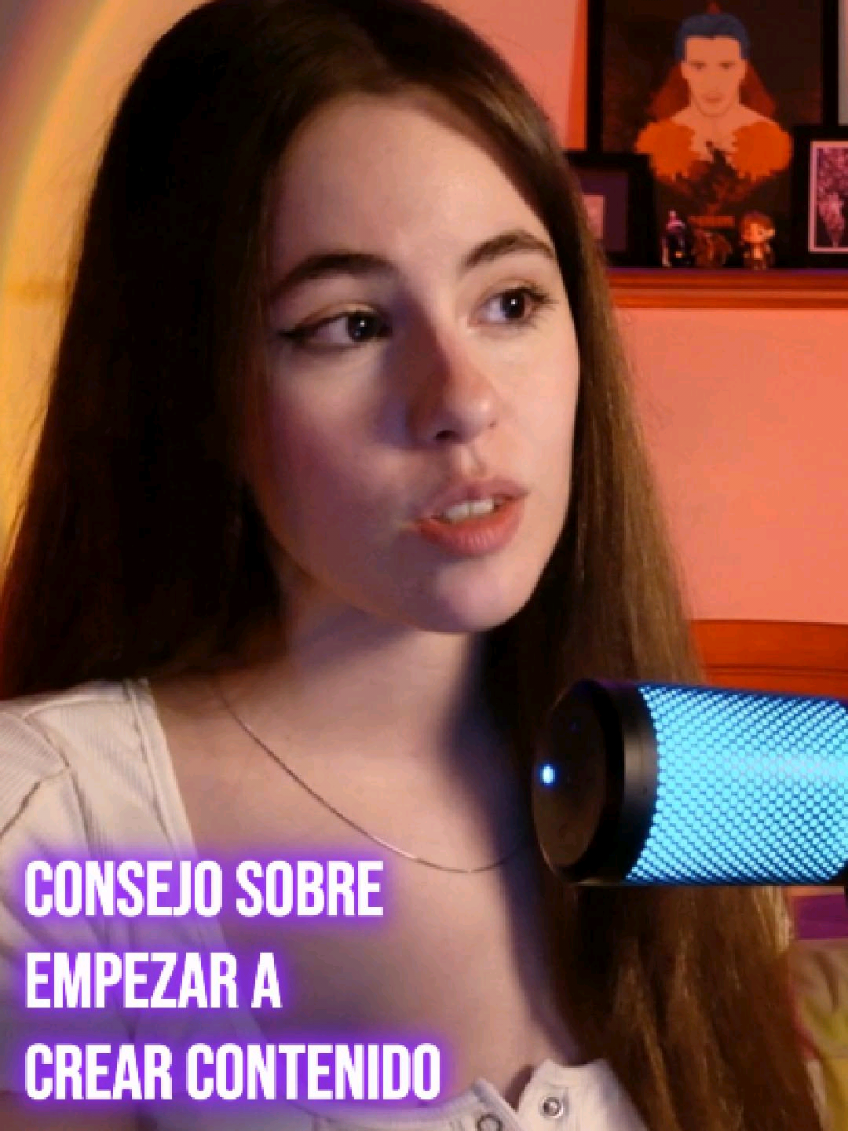 También es importante que te compares contigo mismo y no con otros. Anímate a mejorar y céntrate en tu trabajo y en hacerlo mejor. Y, sobre todo, disfruta! #twitchclip #streamer #contentcreator #twitchchat 