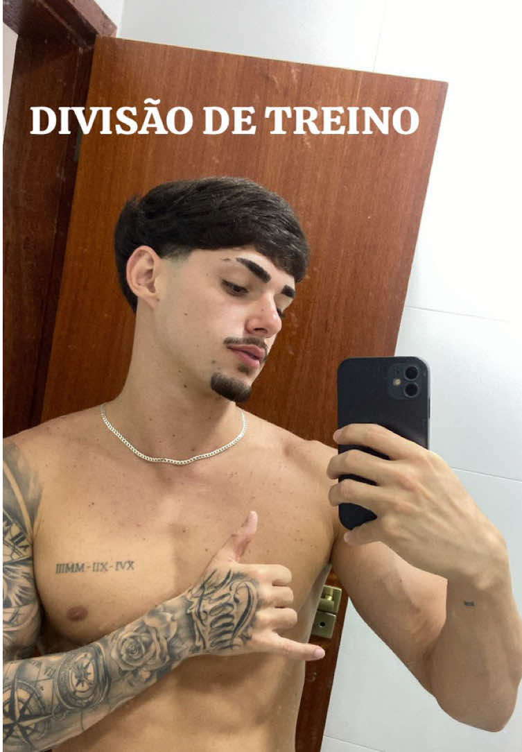 Divisão de treino treinando 5x na semana 💪🏻 #treino #gynmotivation #GymLife #academia 