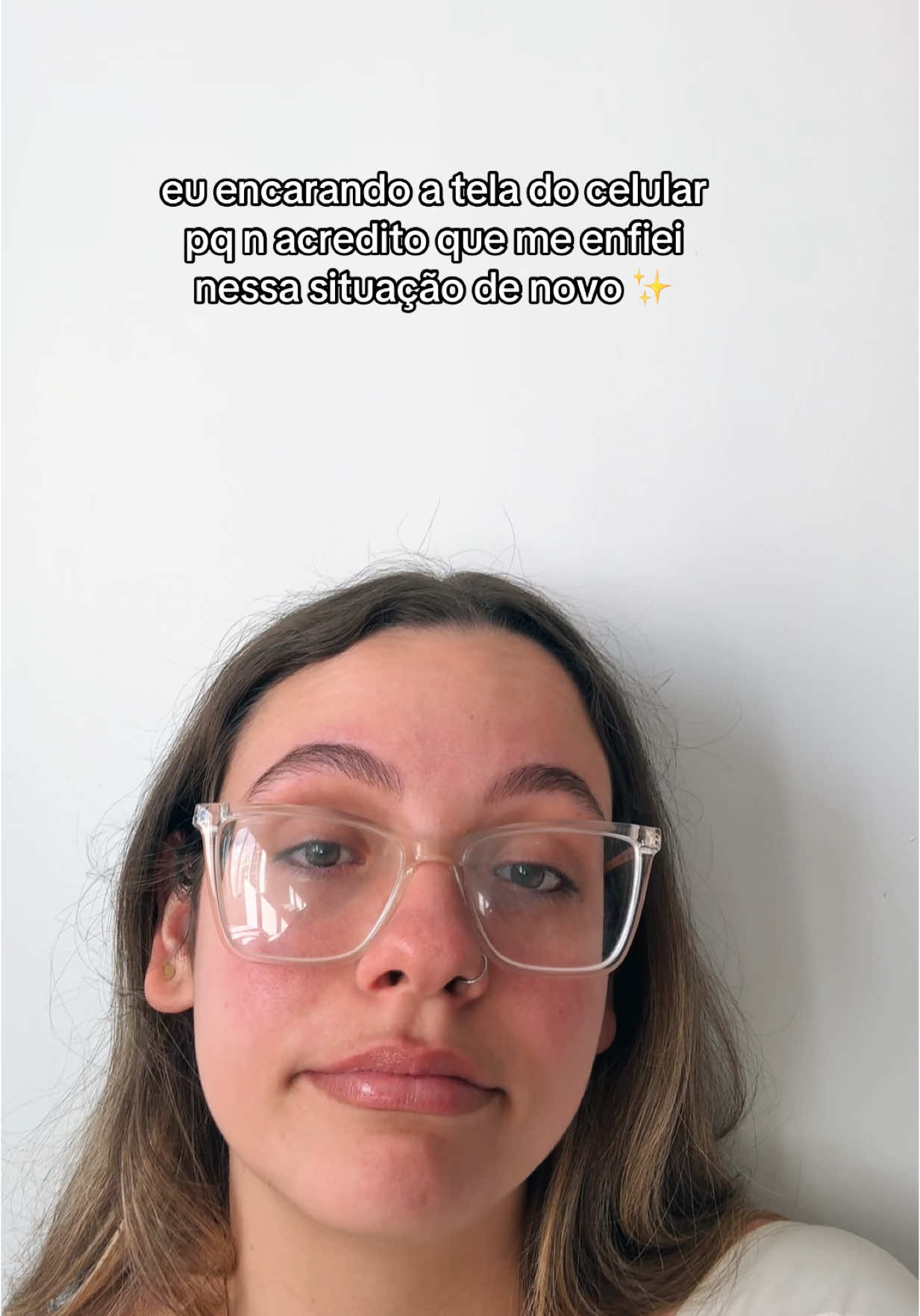 eu lendo a fofoca no meio do video pela barra de notificação 🤌🏼🥰😍