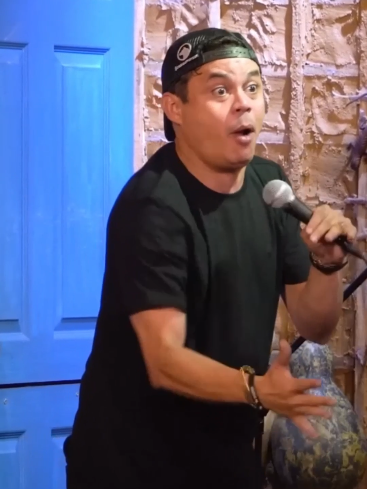 EMERSON CEARÁ, A MORTE DO VEGETA -  IMAGINA PASSANDO O JUIZO FINAL NO TELÃO. #emersonceara #risos #cortes #vira #comedia #rir #ia #standupcomedian #DRAGONBALL