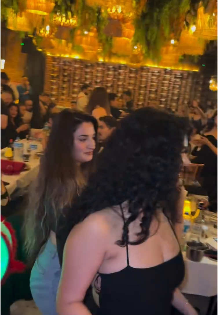 Eyşan Yeni Nesil Meyhane  Bilgi ve Rezervasyon: 0 (531)-930-86-81  Haftanın 7 Günü  19:00-02:00 saatleri arası eğlence  Fulya / Beşiktaş / İstanbul 📍