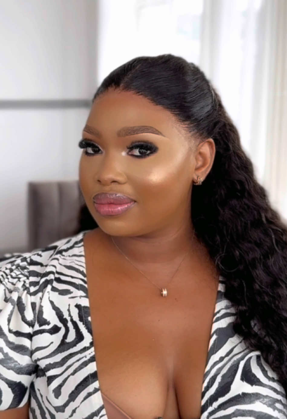 For bookings contact 0623949136 Makeup Artist & Hairstylist  . . . . . #makeupartistsouthafrica🇿🇦 #durbanhairstylist #durbanbasedmakeupartist❤️ #portshepstonemakeupartist #durbanmakeupartist #makeupartistmzansi #portshepstone #southcoastmakeupartist #morningside #durban 