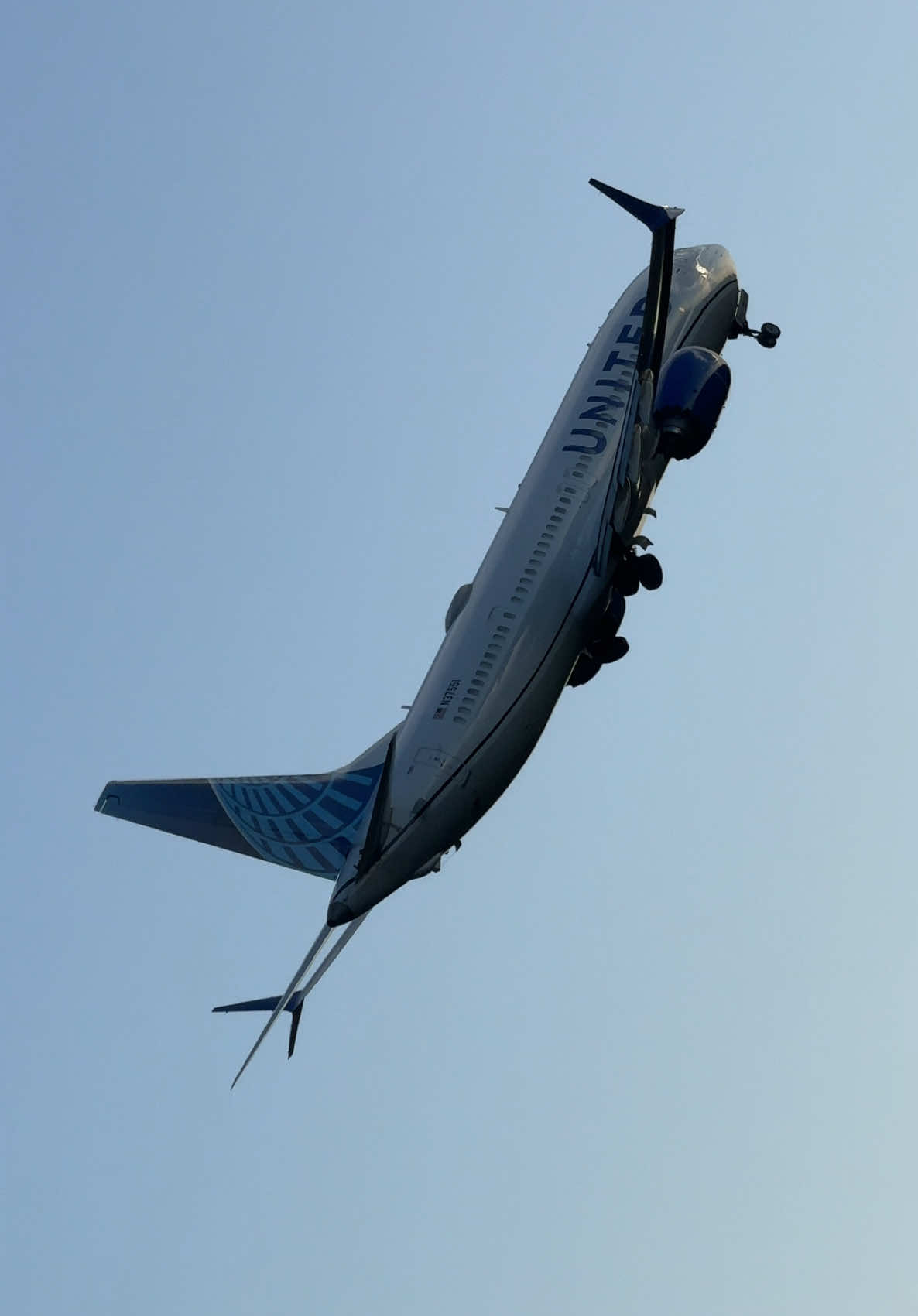 Insane Takeoff 🤯🤯 #aviation #fypシ #planespotting #insane 