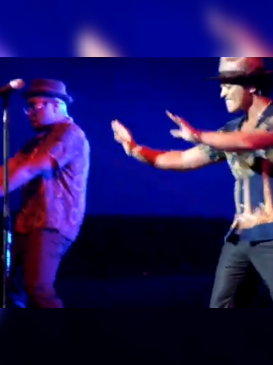 Bruno Mars  Our First Time  Nossa primeira vez. #brunomarsconcert #brunomars #brunomarsmusic 