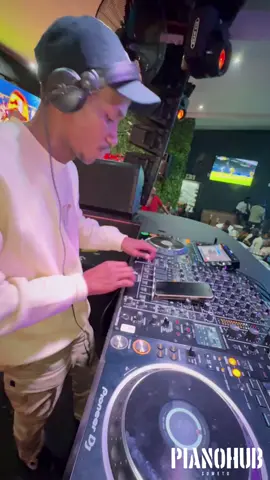 Mdu Aka Trp 🤘🏽 🔥  #pianohub ##mduakatrp #sowetotiktok #soweto 