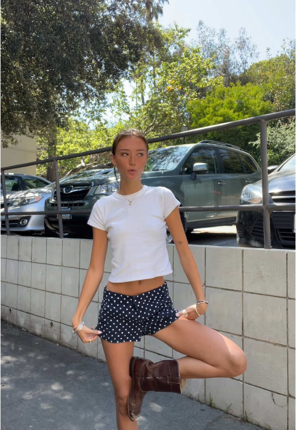 OOTD for this sunny Monday yayyyy mondayyyy #losangeles #polkadot #fit #wlw #fashion #yay #fem 