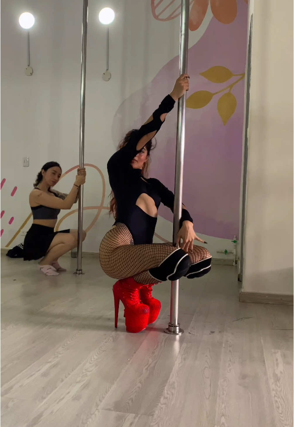 Vivir bailando 💖 #parati #viral #baile #poledancer #girls 