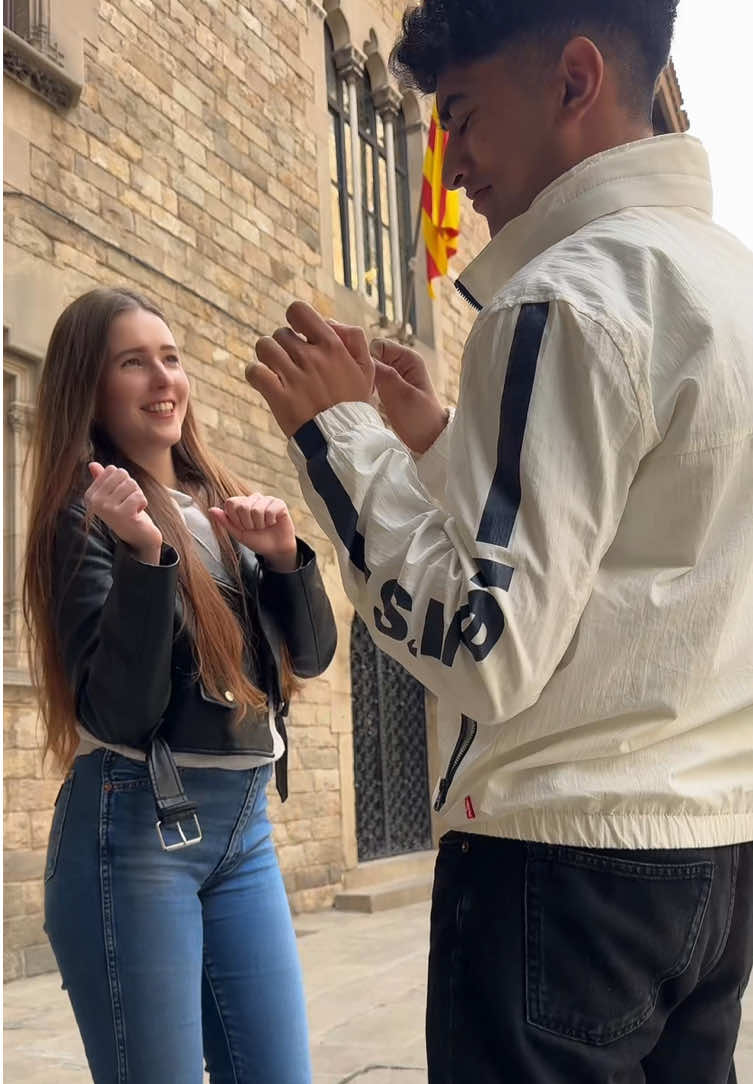 #tiktoktrend #barcelona #spain #fyp #bestfriend #spanishlife #foruyou #trendingvideo #trendingsong 