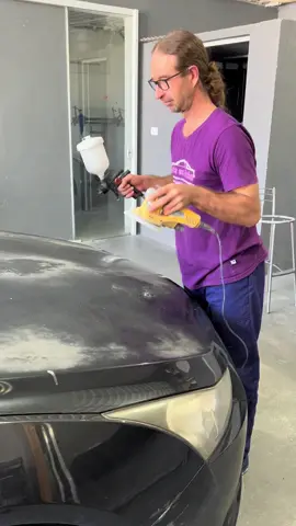 De destruído a deslumbrante! Esse capô chegou queimado, sem vida e com cara de fim de linha. Mas aqui na Arte Eu Acho, cada carro tem uma nova chance. Usamos nossa técnica e dedicação pra transformar o que parecia perdido em algo digno de admiração. Resultado inacreditável, qualidade garantida! Agende seu orçamento e veja o que podemos fazer pelo seu carro! #Carros #AutoDetailing #PinturaAutomotiva #Restauração #AntesEDepois #Funilaria #EstéticaAutomotiva #CapôQueimado #TransformaçãoIncrível #AutoReforma #ArteEuAcho #FunilariaEPintura #MartelinhoDeOuro #QualidadeGarantida #PaixãoPorCarros