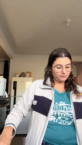 Cê sabia que isso alivia a queimadura? #queimadura #dica #viral #donadecasa 