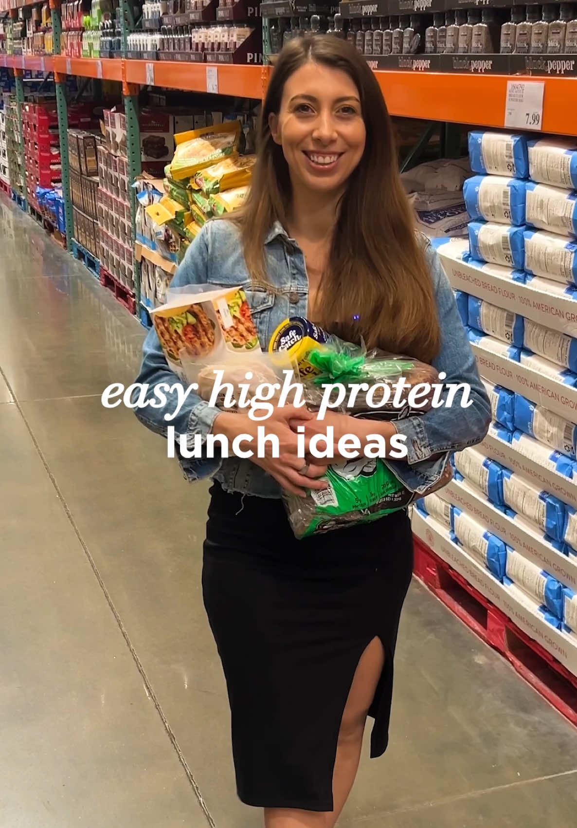 Top Easy High Protein Lunch Ideas at Costco!  I found these at Costco but you can find similar options at many other places 🫶 1 - Canned tuna, avocado oil mayo + celery (and any other extras) to make an easy high protein tuna salad.  2 - Grass-fed steak, wraps, avocado and salsa for a high protein taco!  3 - Find a turkey brand with simple ingredients, high quality bread + some simple fix-ins to make a high protein sandwich.  4 - Brands like Kevin’s Natural Foods make some pretty solid pre-made meals!  5 - Teteon Polish Sausages / Hot Dogs are another great easy high protein option.  #groceryhaul #highprotein #healthylunchideas #mealprep #mealprepideas #costco #costcohaul