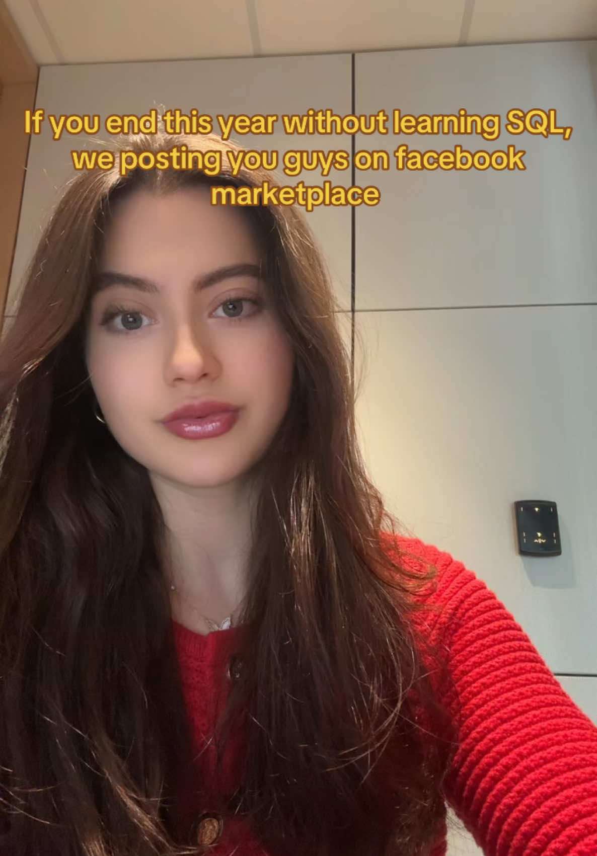 Someone walked by while i filmed this 😅 but yea you guys better learn SQL or.. #sql #data #dailymotivation 