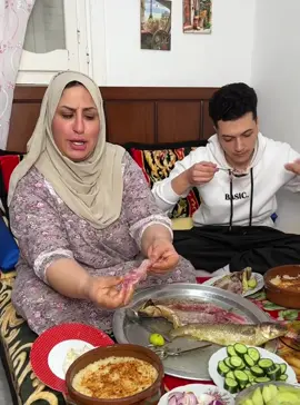 الموضوع طلع بجد ده في ناس كتير بتاكل الفسيخ بالرز والله انا مصدوم مين هنا بياكل فسيخ بالرز