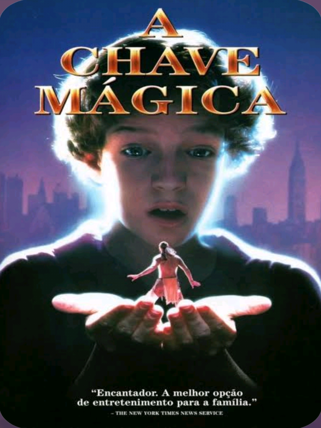 🎥 | A Chave Mágica 🗓️ | Filme, 1995 · 96mins ⭐ | 2.9 no Letterboxd  💬 | Entre os diversos presentes que um garoto ganha ao fazer 9 anos estavam dois sem muita importância: um pequeno armário e um índio de plástico. Mas quando uma antiga chave é usada para fechar o armário o índio ganha vida, provocando situações inimagináveis. ⚠️ não reposte!  — ♡ —  🏷️ tags: #theindianinthecupboard #achavemagica #family #fantasy #letterboxd #movie #Nostalgia #dublagemviva #tvshow #filmes #filme #foryoupage #foryou #vaiprofycaramba 