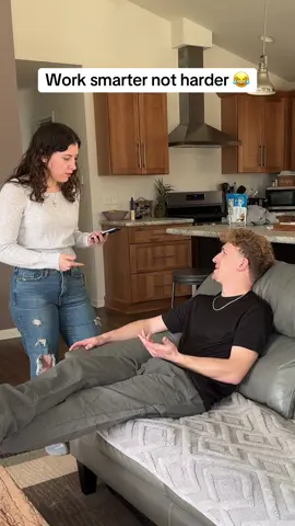 Work smarter not harder 😉 #couple #relationships #couplecomedy #fyp #lukeandalexis 