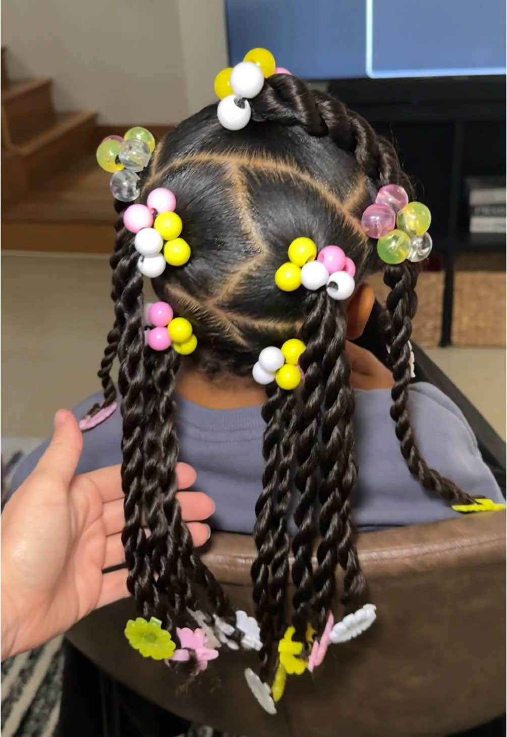 Baby girl picked these colors out for Easter! 🐣 #easterhairstyle #curlyhairtutorial #toddlerhairstyle #curlyhairstyle #rubberbandhairstyle #twists #curlyhairproducts #blackgirlhairstyles #mixedgirlhairstyles 