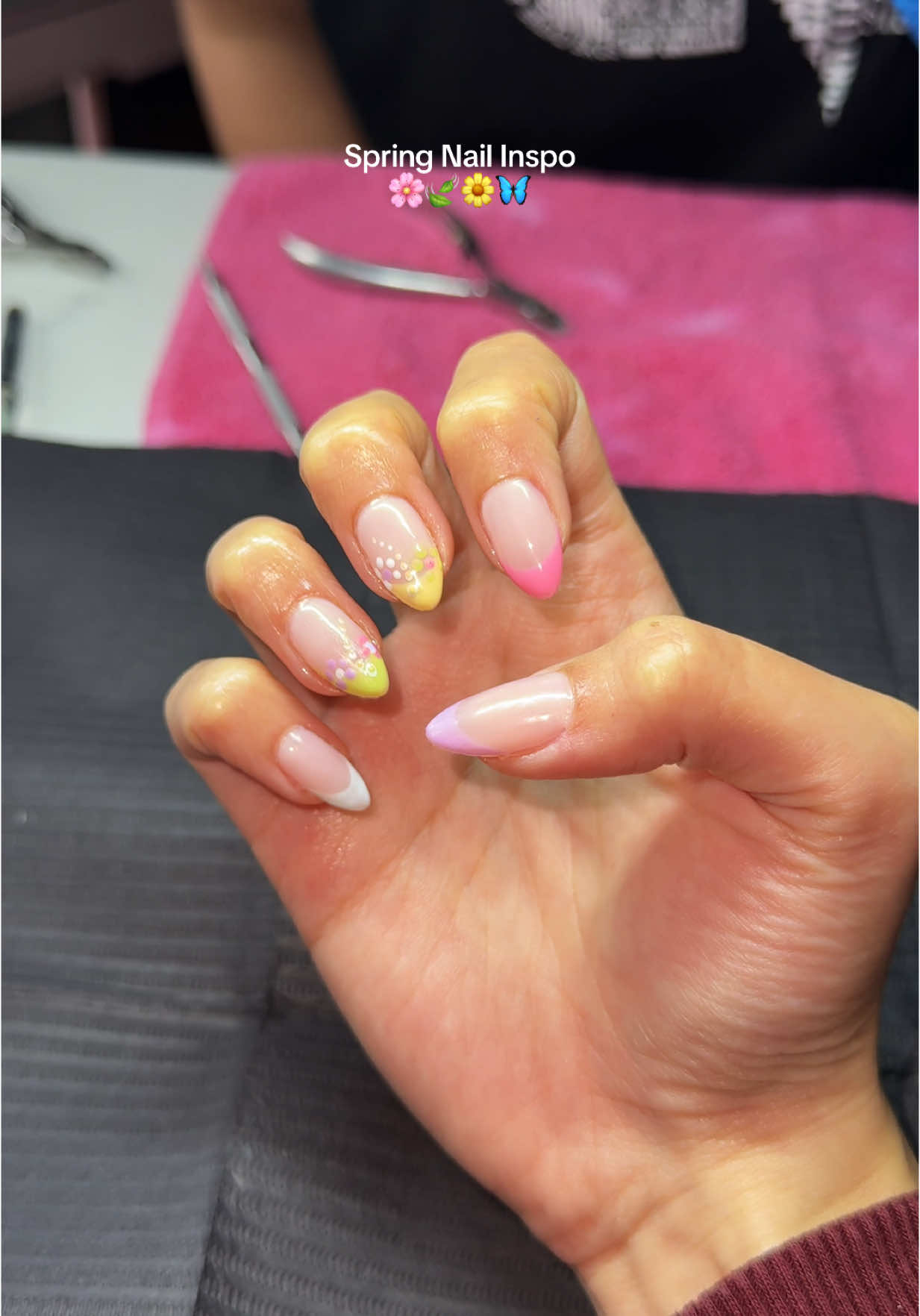 My nail tech does it again ✨ @Jomo #springnails #nailinspo #nails 