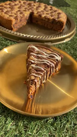 كيكه كوكيز النوتيلا حلويات الكافيهات ف البيت ولا اروع😋💫 #اكسبلورexplore #ميادة_فانيلا_ومستكه #فانيلا_ومستكه #كيكه_الكوكيز_محشيه_بالنوتيلا 