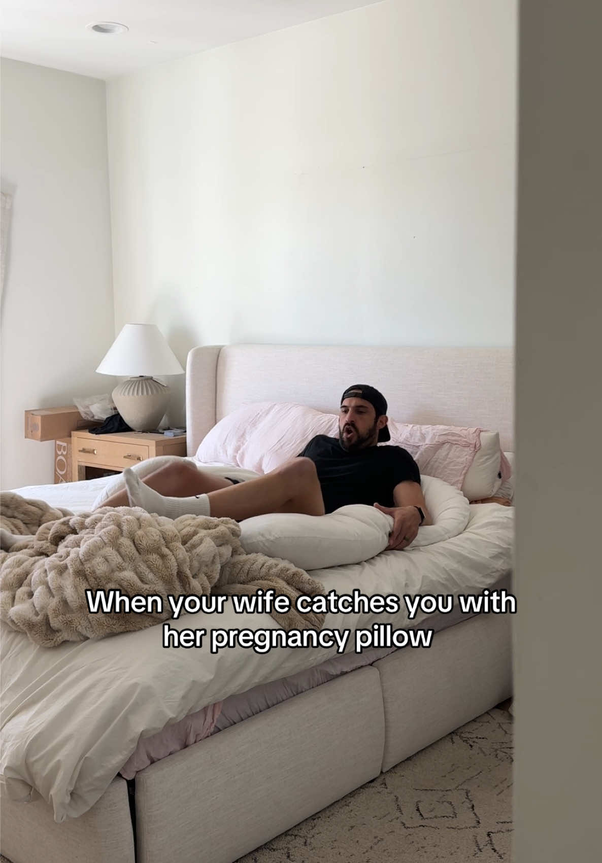 But it’s so comfy…. #pregnant #pregnantlife #pregnancyhumor #moms #momsofinstagram #pregnanttiktok #foryoupage #fyp #viral 