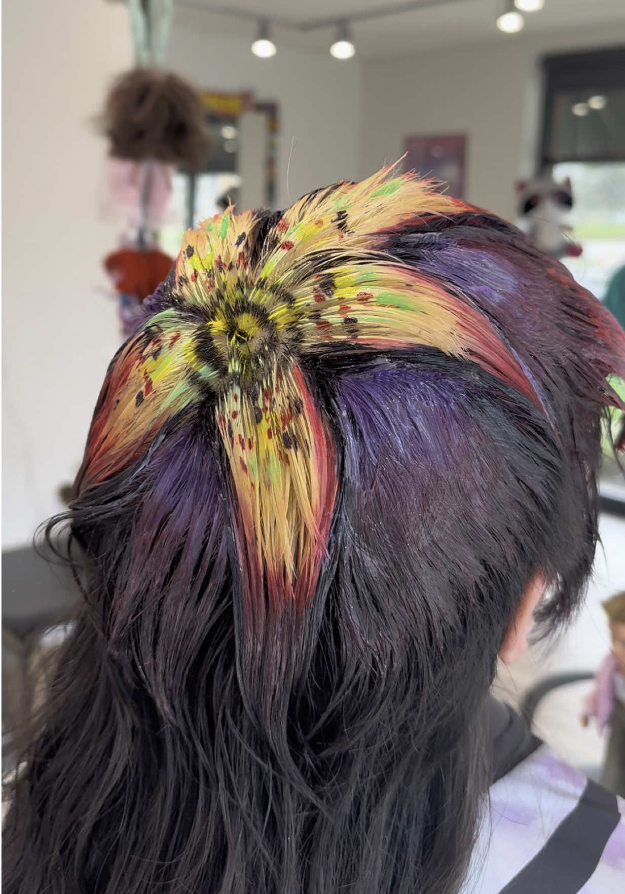 Swirl flower hair 