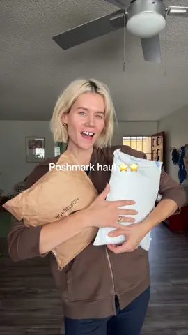 just got home from Pilates had to unbox! @Poshmark #poshmarkhaul #poshmark #clothinghaul 