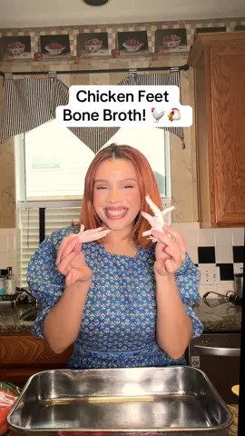 Would you drink this bone broth every morning if it meant perfect health? ⬇️ #bonebroth #chickenfeet #homemade 