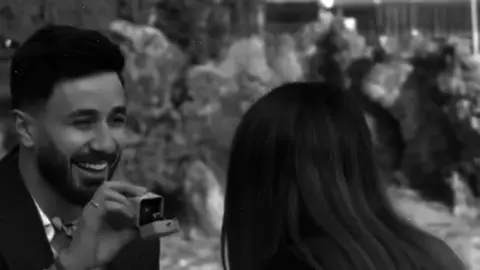 قولي لاامك يا بنت 💍🤍 .  .  .  .  #viraltiktok #fupviraltiktok #tik_tok #fupviralt #fupviralt #like100k #explore #like #fup #vira #تصميم_فيديوهات🎶🎤🎬 #شيرين_واسامه #اكسبلور #تصاميم_رورو 