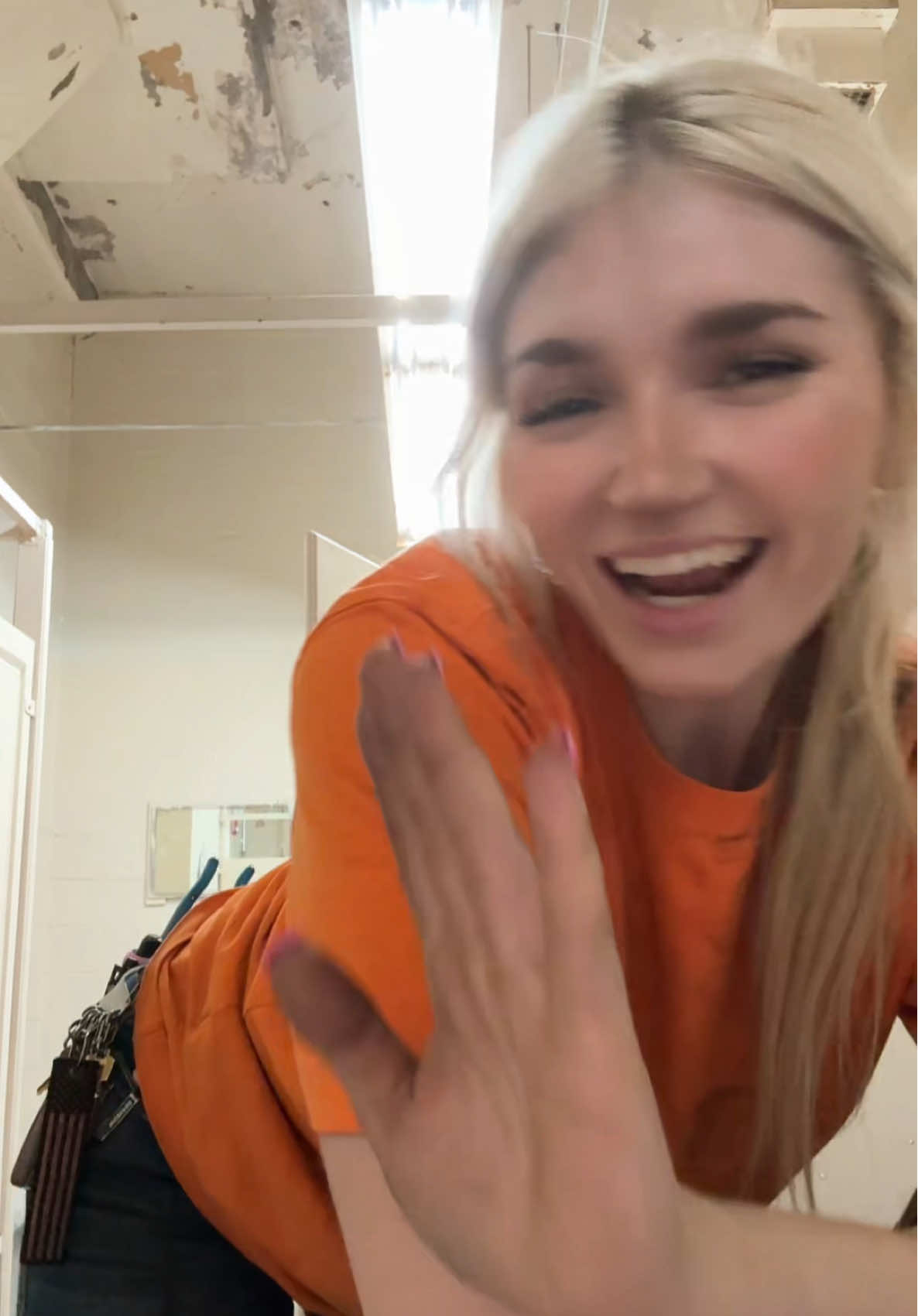 Pov your helper while you’re wondering what’s taking so long 🤣🤣🤣 #fypシ #bluecollargirl #plumberbarbie #womenintrades #foryou #handlingpipe #pinktools #fyp #castiron 