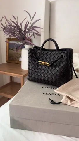 It's perfect. #andiamo #smallandiamo #bottegaveneta 