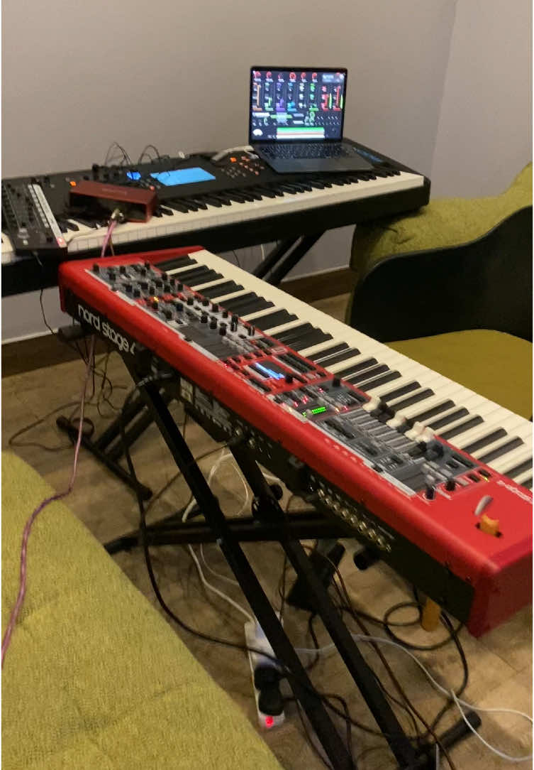 My rig! #musicians #pianist #pianoplayer #keyboardist #nord #nordstage #rig #ministerjonathandev 