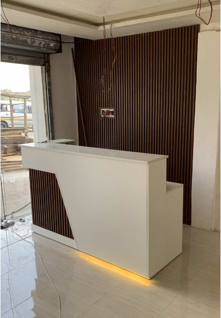 #HomeSuiteFurniture #interiordesign #foriegnwood #iPhoneShop 