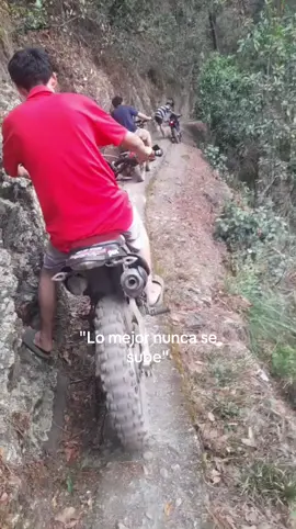 @Ricardo/🔥🚀 😂😂😂😂 #paratii #fyp #moto 
