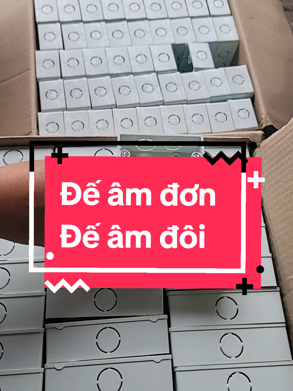 Đế âm đơn ,đế âm đôi e có đủ loại cho các bác bắt đầu vào giai đoạn làm điện ạ,vào giỏ hàng e chốt đơn nha ạkkk🤩🤩😁😁#LearnOnTikTok #xuhuongtiktok #bongdienrangdong #deamdien #amtranrangdong 