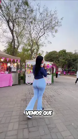 Descubre Kioscos Coreanos: Dulces y Peluchitos Temáticos Explora los encantos de los kioscos coreanos: desde peluchitos adorables hasta deliciosos snacks de sabores únicos. En este video, compartimos nuestras experiencias y descubrimos qué hace a estos productos tan especiales. ¡No te lo pierdas! #KioscosCoreanos #DulcesCoreanos #Peluchitos #Snacks #TemáticaCoreana #CulturaJaponesa #AventurasGastronómicas #DisfrutaLosSabores #ProductosExóticos #DulcesDelMundo