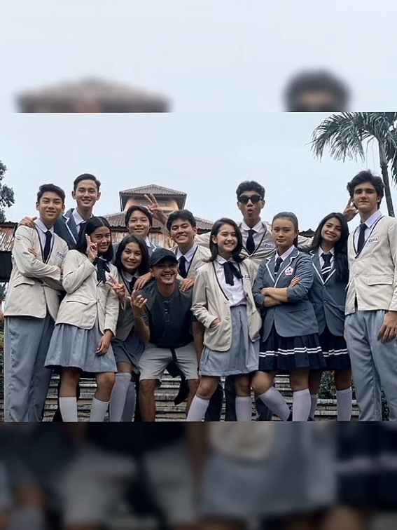 DJS  #sandrinnamichelleskornicki #sandrinnamichelle #sandrinna11 #aqeelacalista #ratusofya #saskiachadwick #reybong #farellakbar #claygribble #kieshaalvaro #jefannathanio #emilianocortizo #darijendelasmp #djs #fyp #TikTokAwardsID 