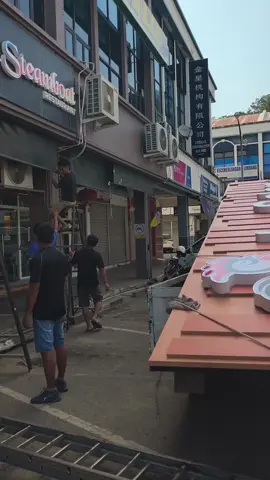 4 Days to go 😍 Grand Opening Cawangan Yang Kedua 🔥 Jumpa anda semua pada 11 April 2025 bertempat di Satu Selera Second Branch (Sebaris JPJ) Limbang 🫶  #muslimfriendly #SeleraKitani #SatuSeleraLimbang #fyp #xybca #satuselera #limbangsarawak 