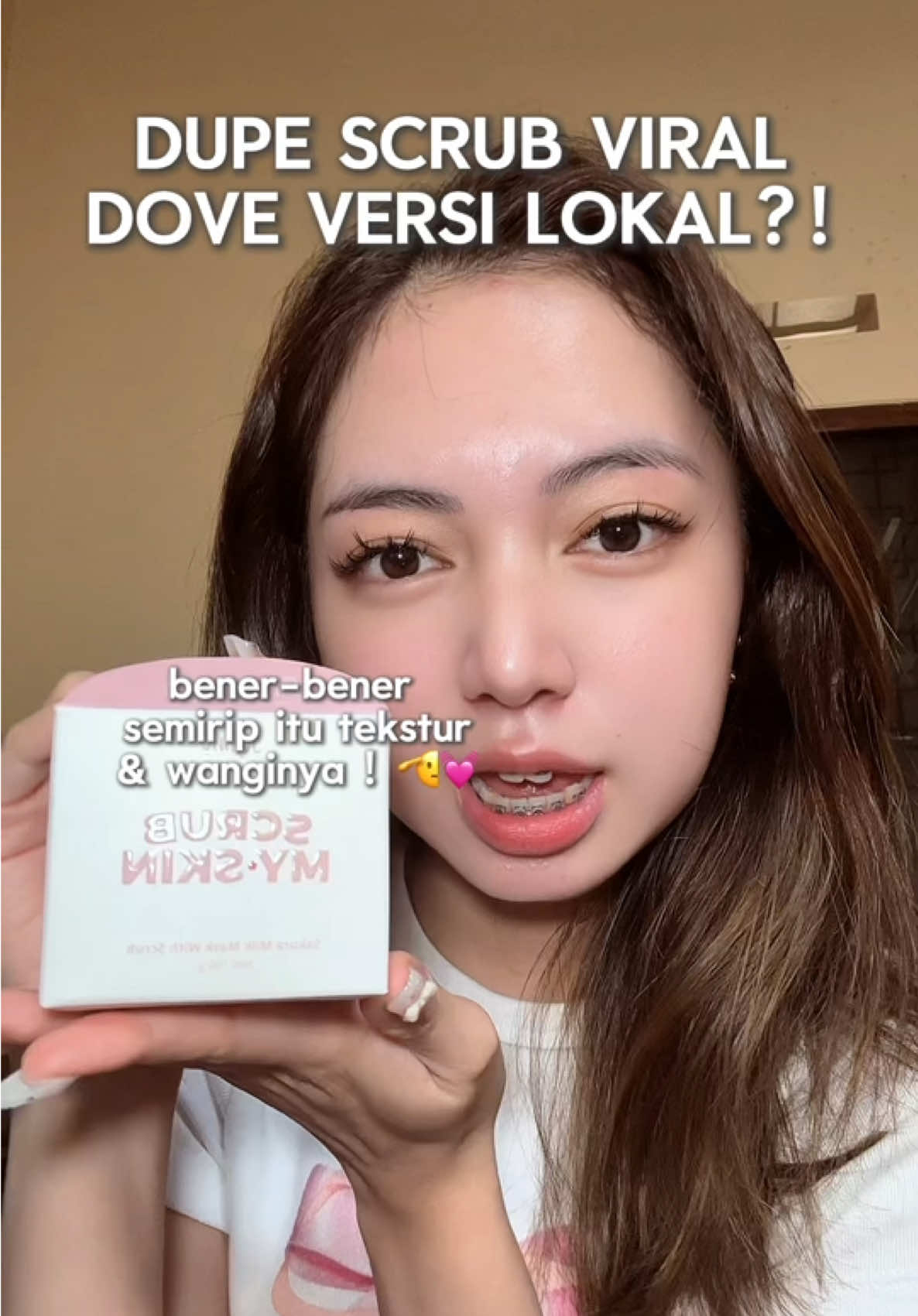 Finally ada scrub lokal yang bener bener bagus! Ga zonk tp beneran gokil teksturnya! Wangi dan isi mirip bgt sm scrub mahal itu, soo ini bisa jadi pilihan bagus sih ges👀✨🫰🏻 #fyp #BeautyTok @Jejuby 