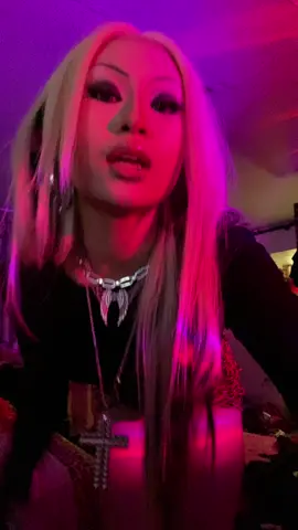 Oh to have someone who makes me feel like this song #swag 