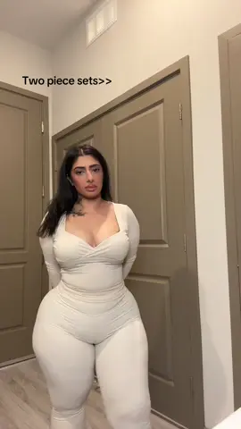 How was your monday 🤍🤍🤍 #fyp #fy #fypシ #thick #thickerthanasnicker #monday 