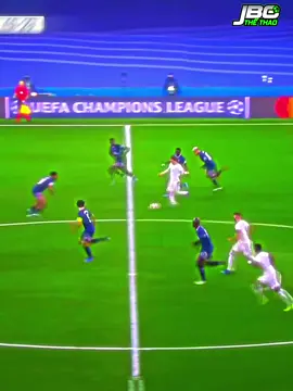 Gừng càng già càng cay 🥶 #modric #football #bongda 