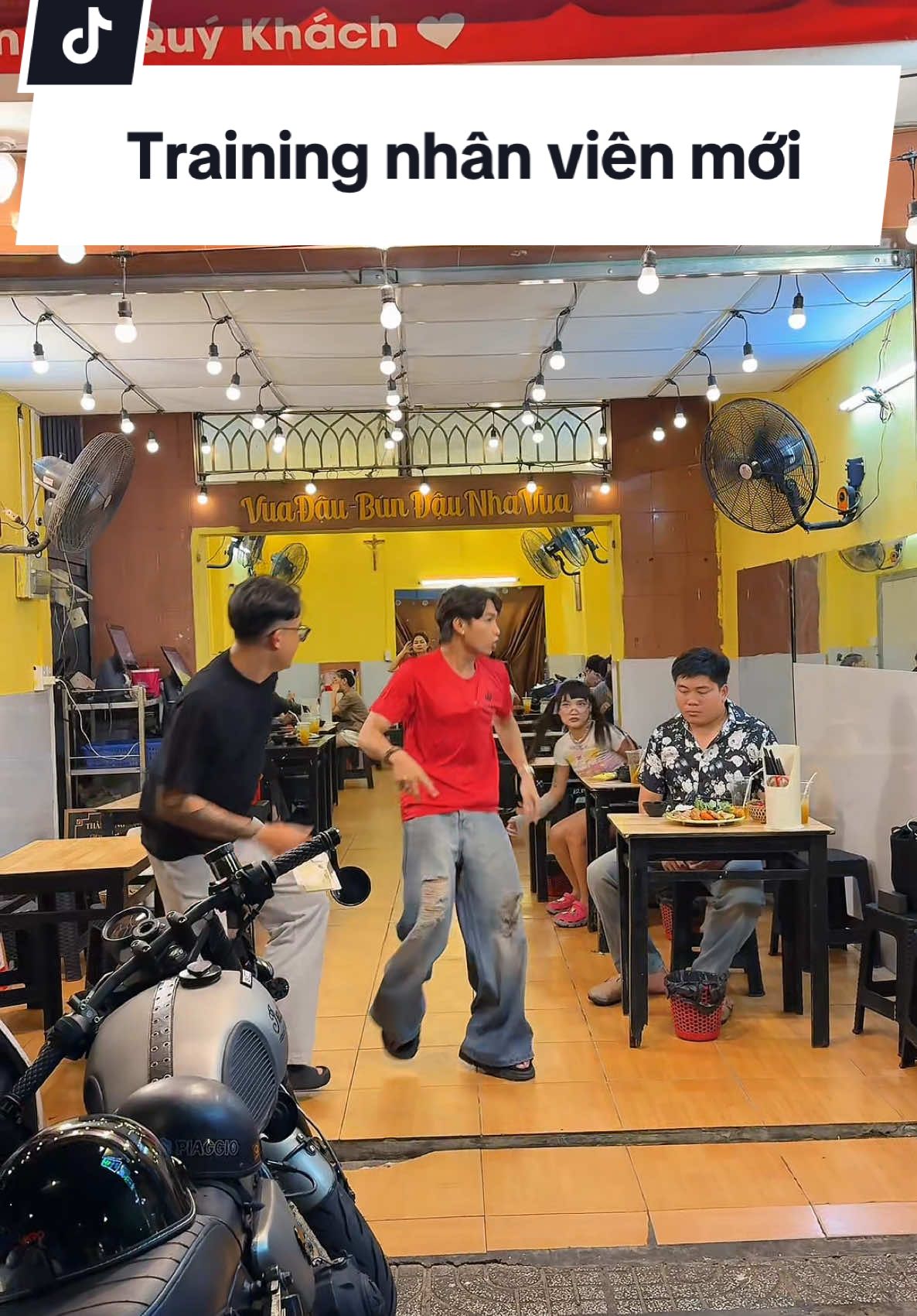 Ủa e sao nói mai tới làm sớm mà...😓 #vuadau #bundauvuadau #phucsyno #teamphucsyno 