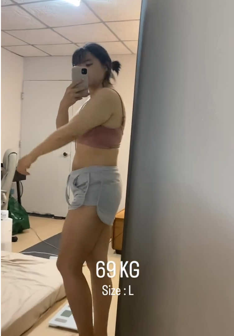 เปลี่ยนไป 4 size แล้ววจ้า ไปต่อที่ “M” size  Going to “M” size 🤭✌🏻🔥 #ลดไขมัน #สร้างกล้ามเนื้อ #หุ่นดี #หุ่นสวย #หุ่นแซ่บ #อาหารคลีน #eatclean #อาหารลดน้ำหนัก #คุมอาหาร #คุมน้ำหนัก #weighloss #ลดน้ำหนักแบบปลอดภัย #ลดหน้าท้อง #ลดแขน #ลดขา #ลดน้ำหนักด้วยตัวเอง #ผอมชาตินี้ #seensangstory #ซีนซังสตอรี่