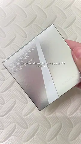 best kan tk kena nak apply suncreen dah sbb dah ada powder suncreeen nii , lurveee sangat !! ringan sangat rse muka ni 😍 #suncreenpowder #carslan #carsland #powder #loosepowder 