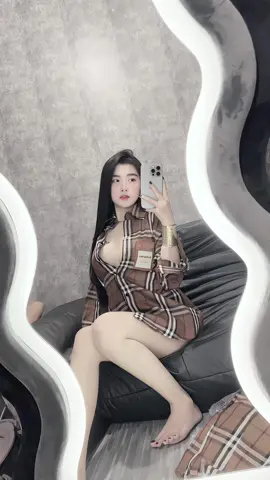 Từng yêu nhau hôm nay phải đau 😢 